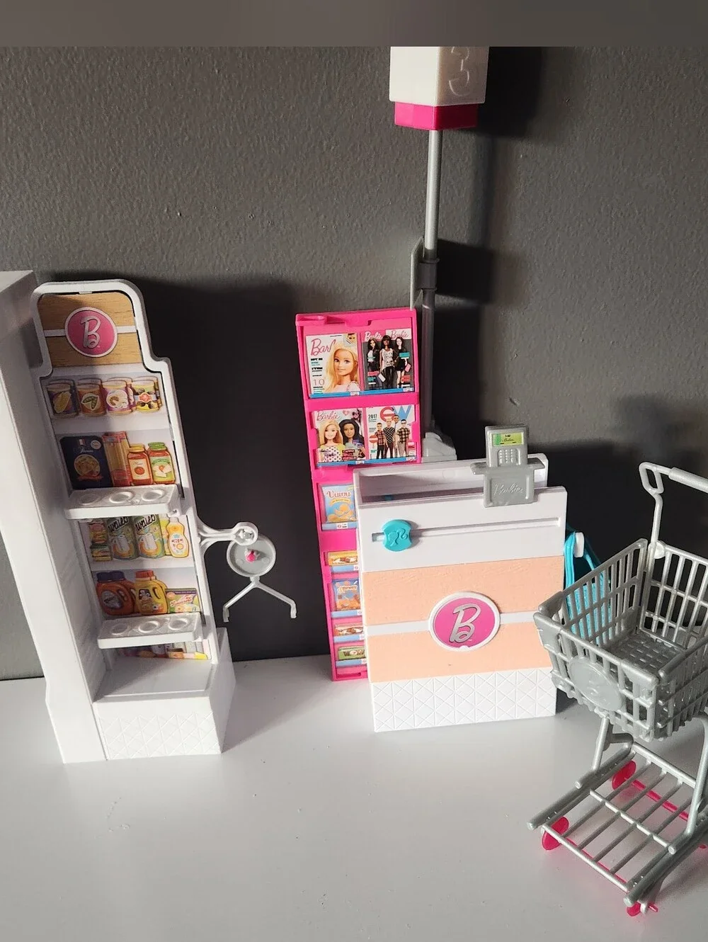 Barbie Supermarket Playset Grocery Store Food